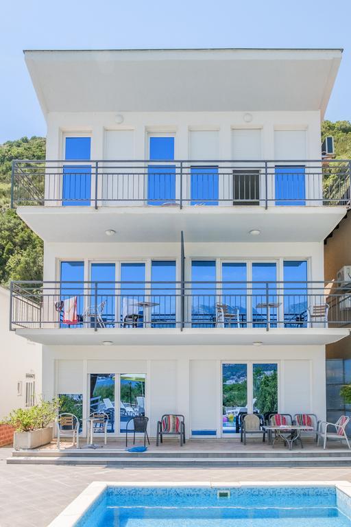 Apartments Riverside Herceg Novi Exterior photo
